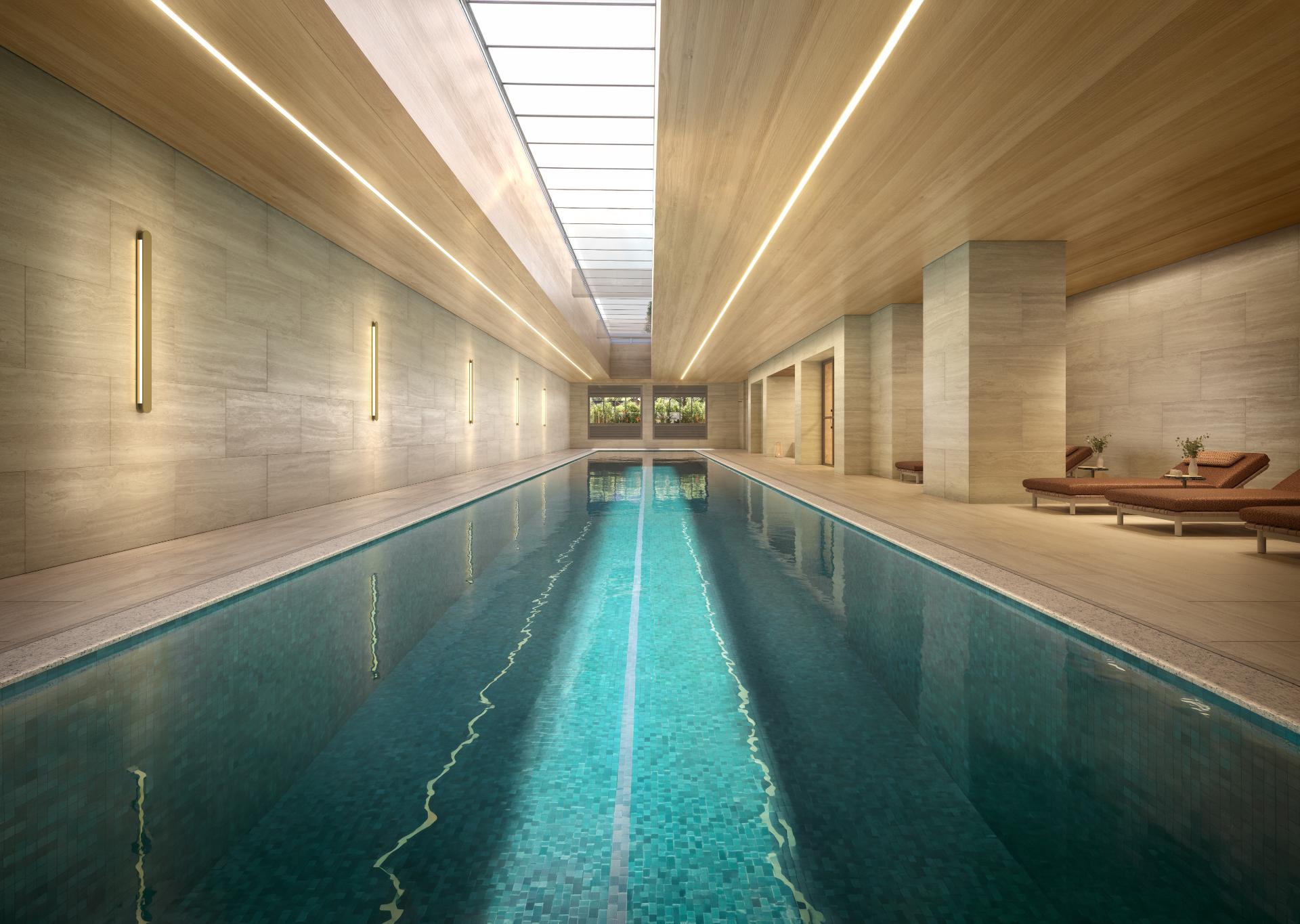 Piscina coberta com raia de 25 metros, no térreo.